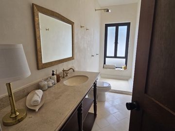 CASONA EN VENTA A 300 METROS DE PASEO MONTEJO MÉRIDA YUCATÁN