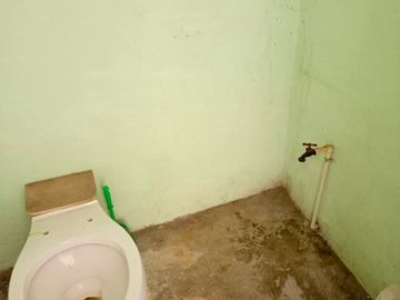 renta local c. mariano abasolo 122 col los fresnos Irapuato, Gto.