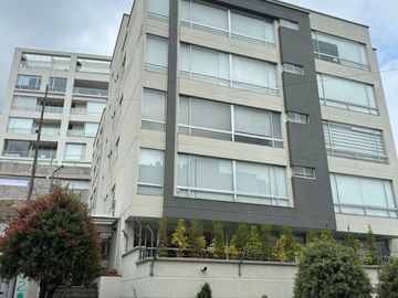 VENTA AMPLIO Y EXCLUSIVO DEPARTAMENTO con Vista y Terraza Privada 1er Piso📍 Sector  Bellavista