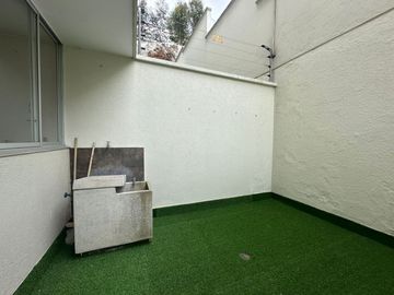 VENTA AMPLIO Y EXCLUSIVO DEPARTAMENTO con Vista y Terraza Privada 1er Piso📍 Sector  Bellavista