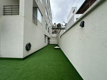 VENTA AMPLIO Y EXCLUSIVO DEPARTAMENTO con Vista y Terraza Privada 1er Piso📍 Sector  Bellavista