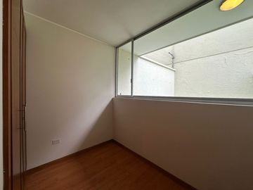 VENTA AMPLIO Y EXCLUSIVO DEPARTAMENTO con Vista y Terraza Privada 1er Piso📍 Sector  Bellavista