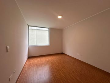 VENTA AMPLIO Y EXCLUSIVO DEPARTAMENTO con Vista y Terraza Privada 1er Piso📍 Sector  Bellavista
