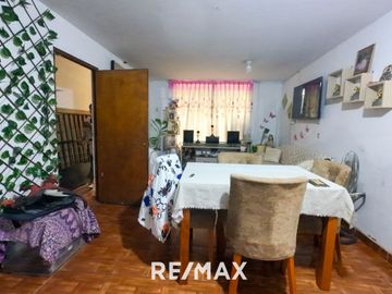 Oportunidad Casa Tradicional En Zona Segura Con Vigilancia Permanente En Los Olivos