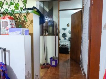 Oportunidad Casa Tradicional En Zona Segura Con Vigilancia Permanente En Los Olivos