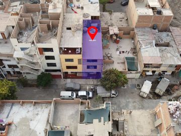 Oportunidad Casa Tradicional En Zona Segura Con Vigilancia Permanente En Los Olivos
