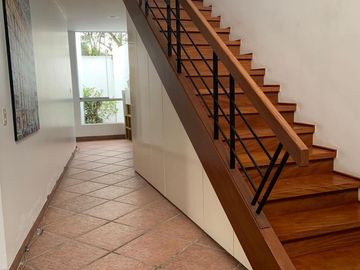 Venta de linda casa en condominio en La Encantada de Villa
