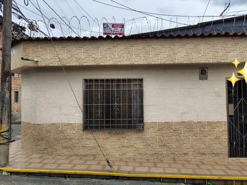 Venta Casa Esquinera sector Versalles Dosquebradas