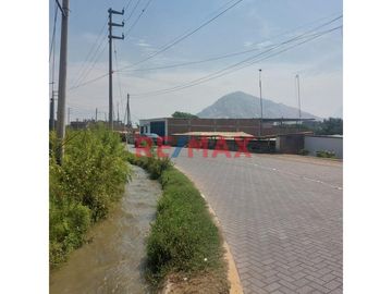 Vendo Terreno De 195 M² Con Ubicación Privilegiada En La Campiña De Moche - $ 23,200 (Super Negociable)