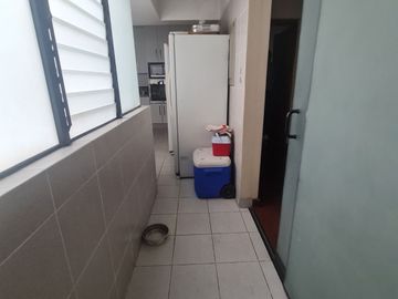 SE ALQUILA DEPARTAMENTO SIN AMOBLAR FRENTE A PARQUE EN CHACARILLA, SANTIAGO DE SURCO
