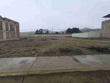Terreno en Lurin de 120 m2