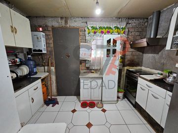 Casa Con Amplio Terreno en Comuna El Bosque