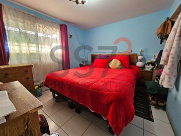 Casa Con Amplio Terreno en Comuna El Bosque
