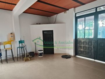 Vendemos casa - local en el condominio Mangos  IV de Flandes.