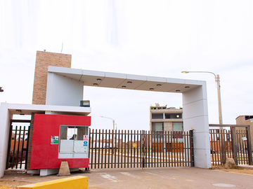 AMPLIO TERRENO DOBLE FRENTE - URB LOS NOGALES – PIMENTEL - CHICLAYO