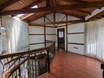 CASA DE RENTA 3 DORMITORIOS URBANIZACION CLUB LOS CHILLOS
