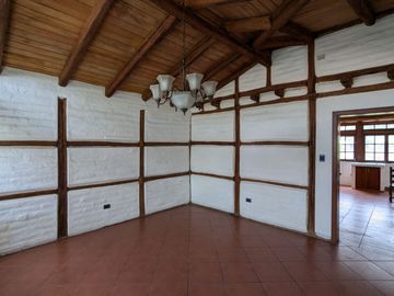 CASA DE RENTA 3 DORMITORIOS URBANIZACION CLUB LOS CHILLOS