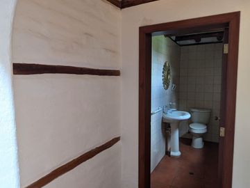 CASA DE RENTA 3 DORMITORIOS URBANIZACION CLUB LOS CHILLOS