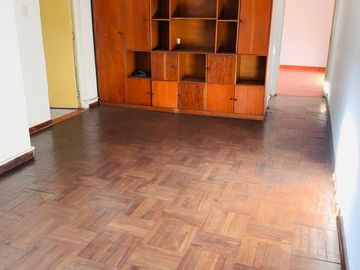 🏡 ¡Gran Oportunidad En El Rímac! 🏡 Departamento En Venta 2Do Piso- ¡Ideal Para Inversión O Gran Familia!