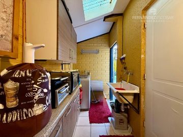 LOS ANDES - VENDE CASA DOS PISOS 3D 2B 2E - COND. TRASANDINO