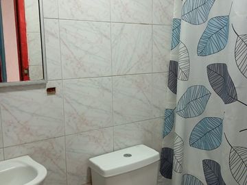 Casa Sólida En Maipú, Acceso Rápido A Metro Santiago Bueras.
