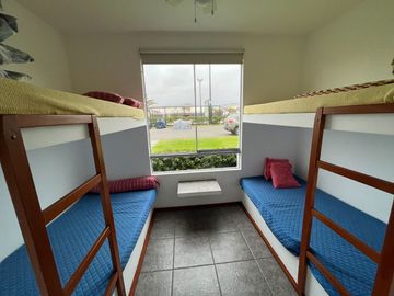 Venta Casa en Playa Las Lagunas de Puerto Viejo con Piscina y 5 Dormitorios
