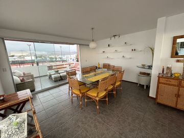 Venta Casa en Playa Las Lagunas de Puerto Viejo con Piscina y 5 Dormitorios