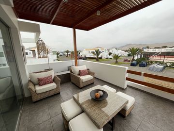Venta Casa en Playa Las Lagunas de Puerto Viejo con Piscina y 5 Dormitorios