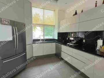 CASA EN VENTA SOLARES, Coto 5