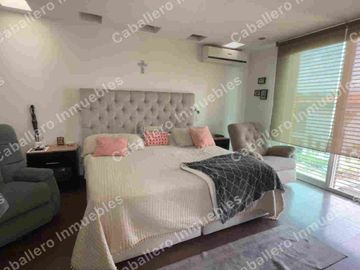 CASA EN VENTA SOLARES, Coto 5