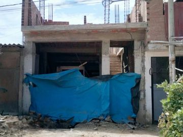 REMATE DE CASA SEMICONSTRUIDA EN CHICLAYO