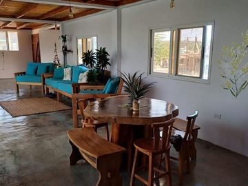 🌊 ¡VENTA DE HERMOSO HOSTAL FRENTE AL MAR EN AYANGUE! 🏨✨