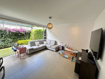 Casa de Venta Cumbaya cerca al Reservorio