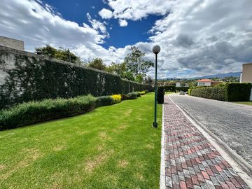 Casa de Venta Cumbaya cerca al Reservorio