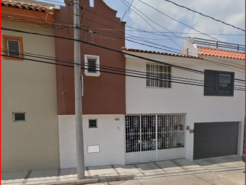 CASA EN VENTA BENITO JUÀREZ 690 LA PIEDAD CABADAS LA PIEDAD MICHOACÀN MÈXICO RECUP BANC