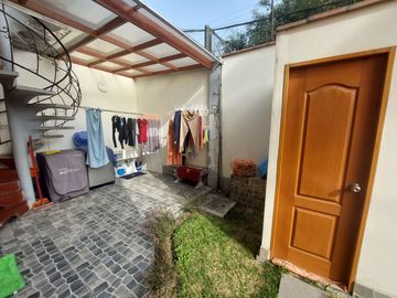 VENDO LINDA CASA EN SURCO