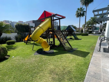 Casa De Remate En Venta Ubicada En Juan Palomar y Arias 930, Col. Jardines Universidad, Zap. Jalisco.