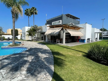 Casa De Remate En Venta Ubicada En Juan Palomar y Arias 930, Col. Jardines Universidad, Zap. Jalisco.