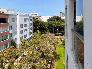Departamento de Lujo C/vista Lateral a Parque Melitón Porras, 2 Cocheras