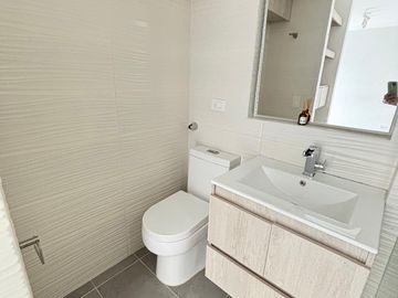 VENTA DE APARTAMENTO EN LA LOMA DE SAN JULIÁN – POBLADO, MEDELLÍN