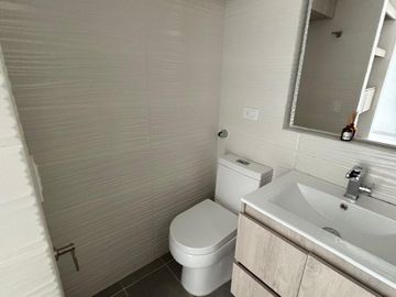 VENTA DE APARTAMENTO EN LA LOMA DE SAN JULIÁN – POBLADO, MEDELLÍN
