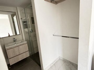 VENTA DE APARTAMENTO EN LA LOMA DE SAN JULIÁN – POBLADO, MEDELLÍN