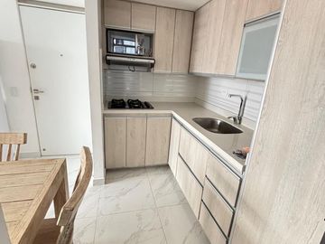 VENTA DE APARTAMENTO EN LA LOMA DE SAN JULIÁN – POBLADO, MEDELLÍN