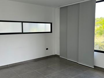 Renta Casa Campestre dos niveles en Exclusivo Condominio Cerritos