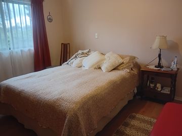 Pucón, en venta una gran casa en sitio urbano a minutos del centro