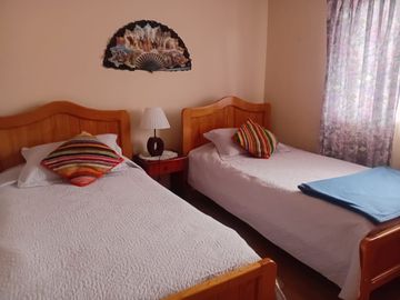 Pucón, en venta una gran casa en sitio urbano a minutos del centro