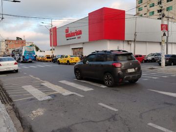 @En Venta Amplio Apartamento Frente al Malecón de Salinas