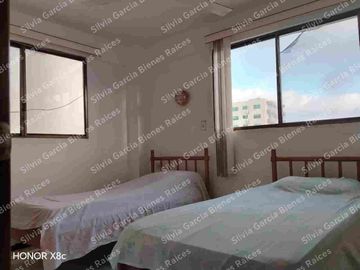 @En Venta Amplio Apartamento Frente al Malecón de Salinas