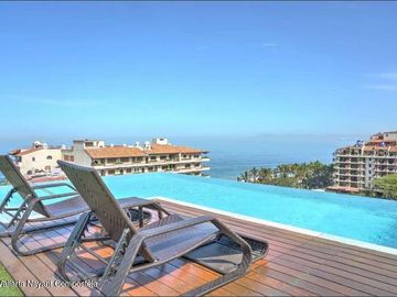 Condominio de Lujo en Venta en Nayri Life & Spa Puerto Vallarta, Emiliano Zapata.