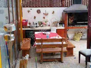 CASA EN VENTA /ARRIENDO EMPRESAS